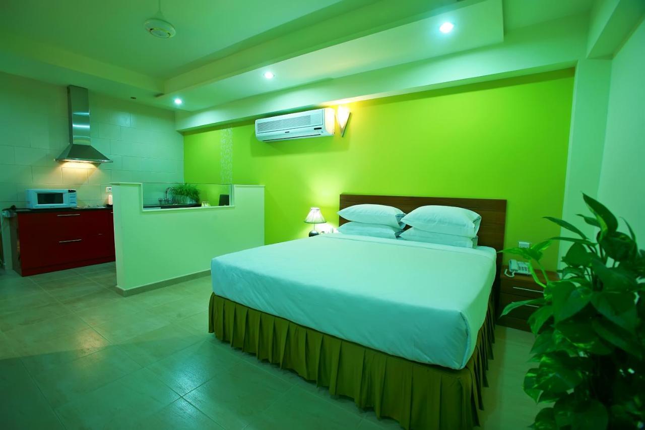 Johny International Hotel Muscat Exterior photo