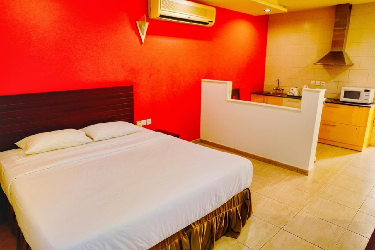 Johny International Hotel Muscat Exterior photo