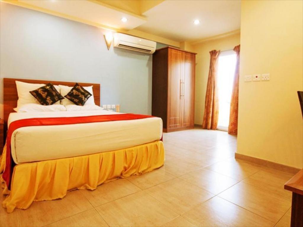 Johny International Hotel Muscat Exterior photo