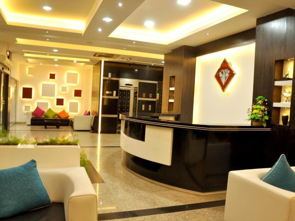 Johny International Hotel Muscat Exterior photo